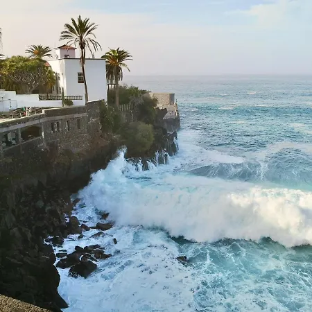 Oceanview I By Tor *